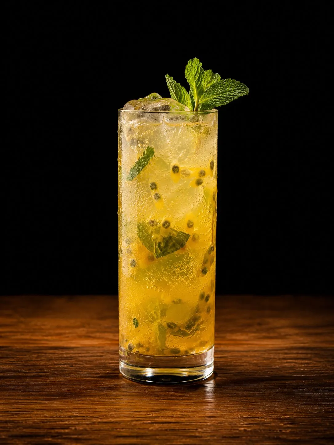 Soda Maracuyá y Hierbabuena de PISÁO Gastrobar